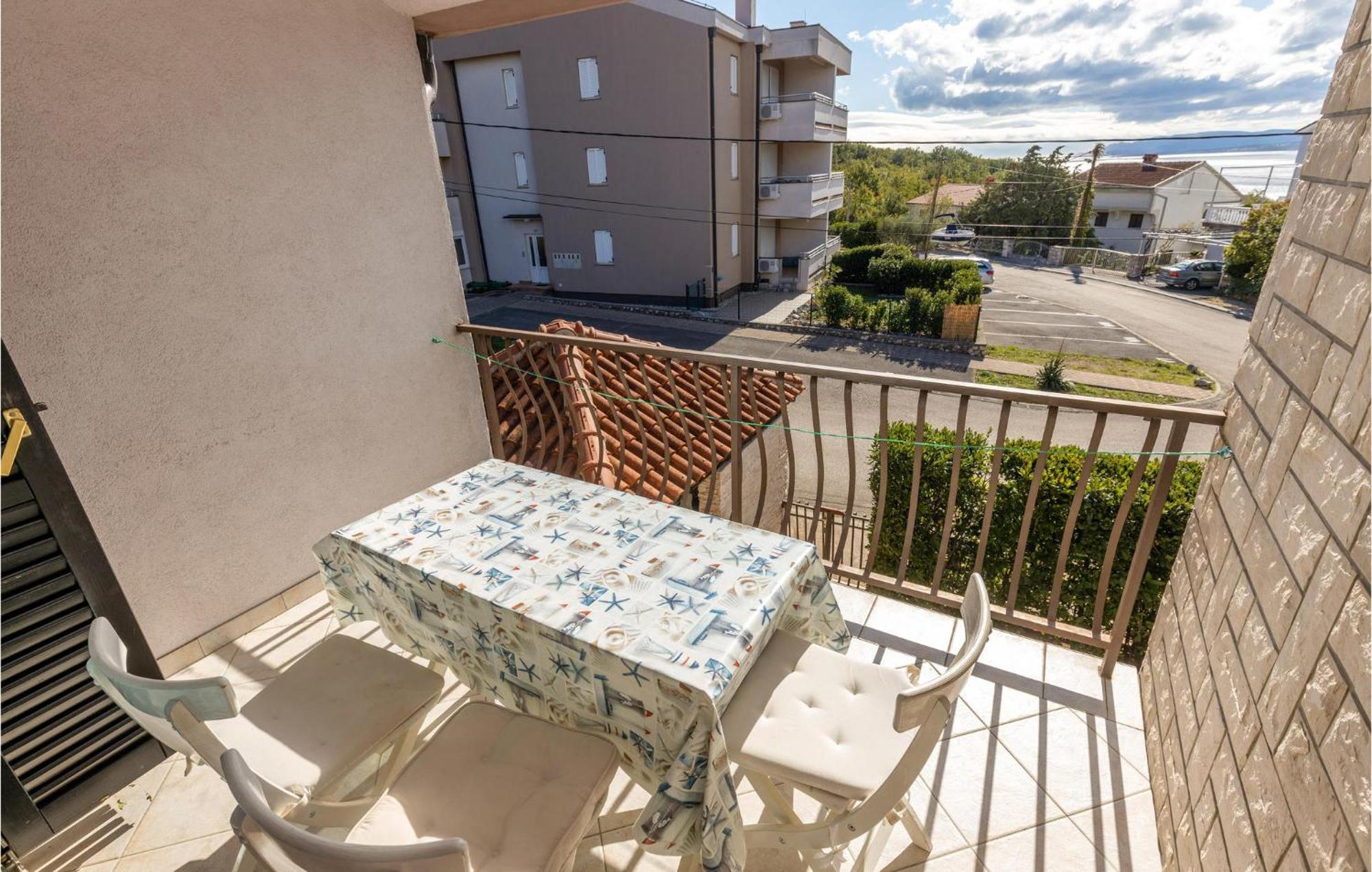 Nice Apartment In Jadranovo With Kitchen 外观 照片