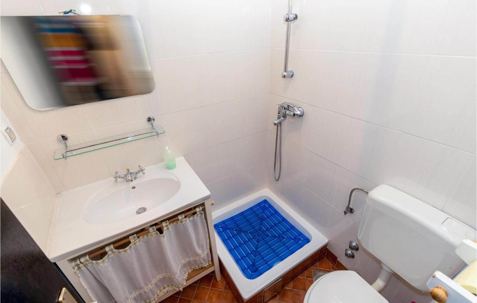 Nice Apartment In Jadranovo With Kitchen 外观 照片